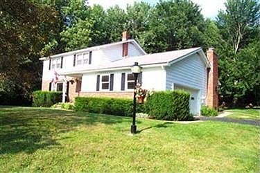 1st image of 11810 Hilldale Dr