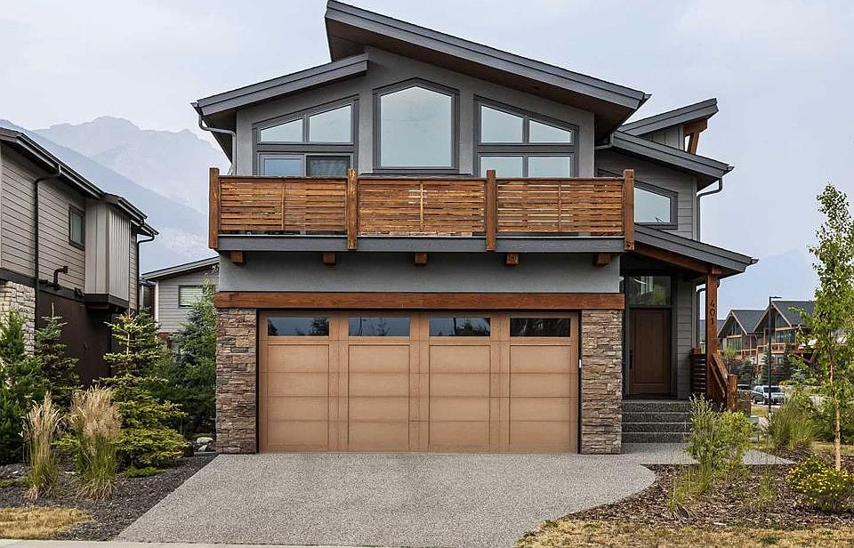 1st image of 401 E Stewart Creek Close