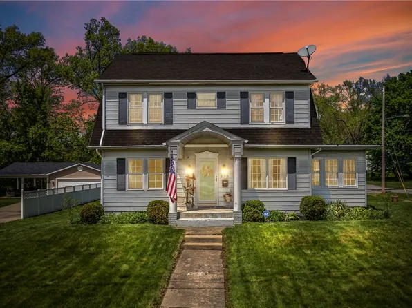 135 E Englewood Ave, New Castle, PA 16105