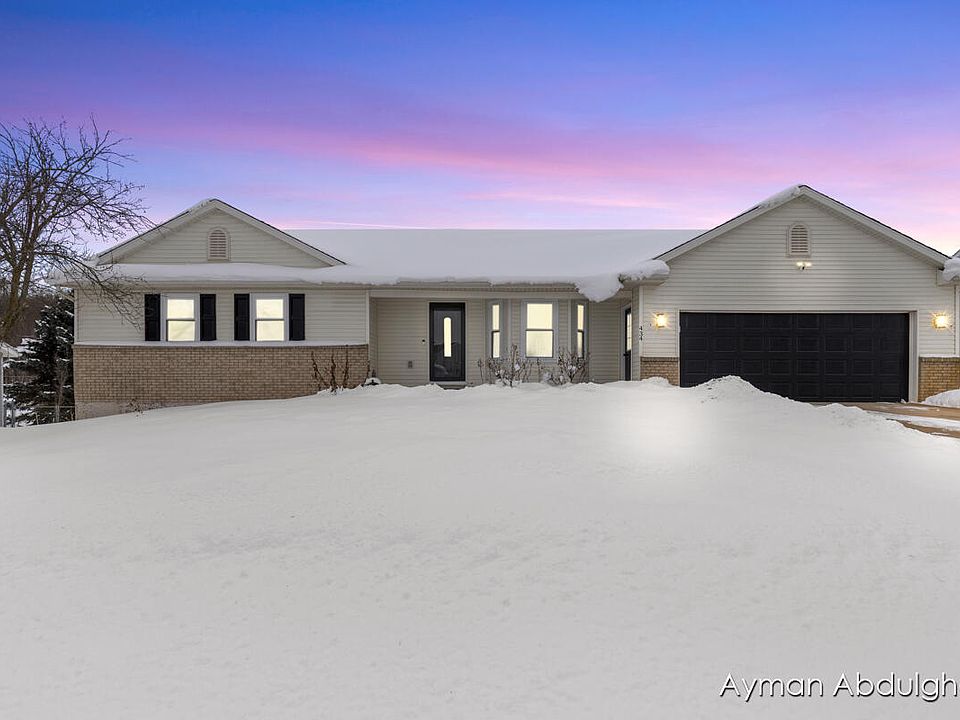 1st image of 434 Greenview Dr