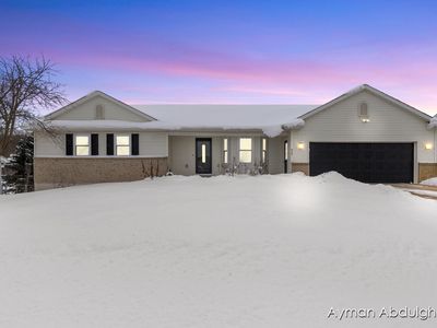 434 Greenview Dr, Caledonia, MI, 49316