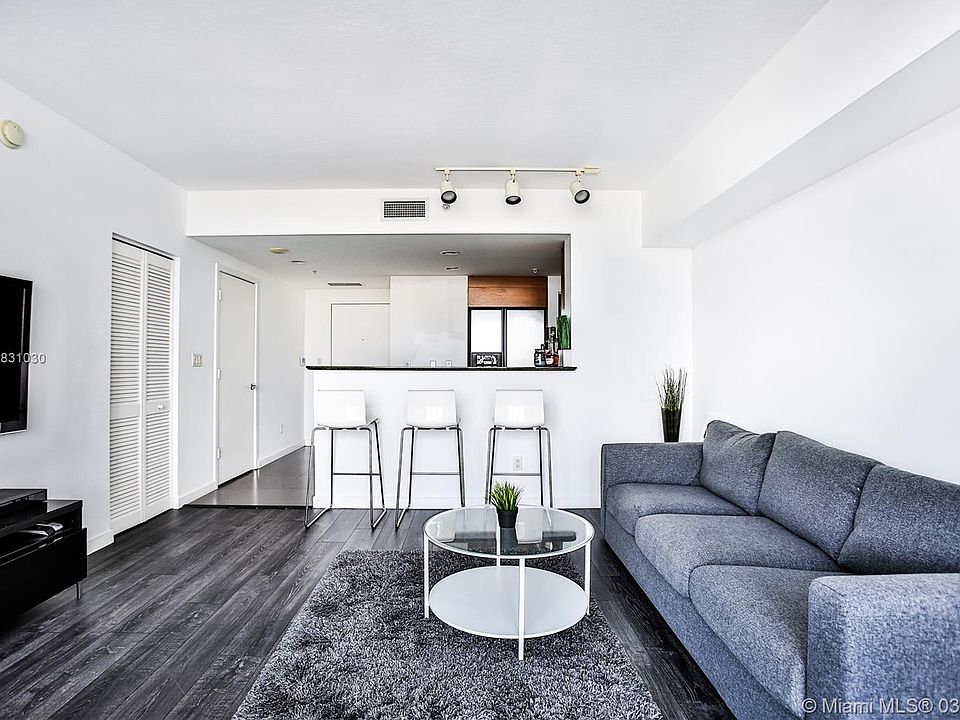 1st image of 325 Biscayne Blvd #3720
