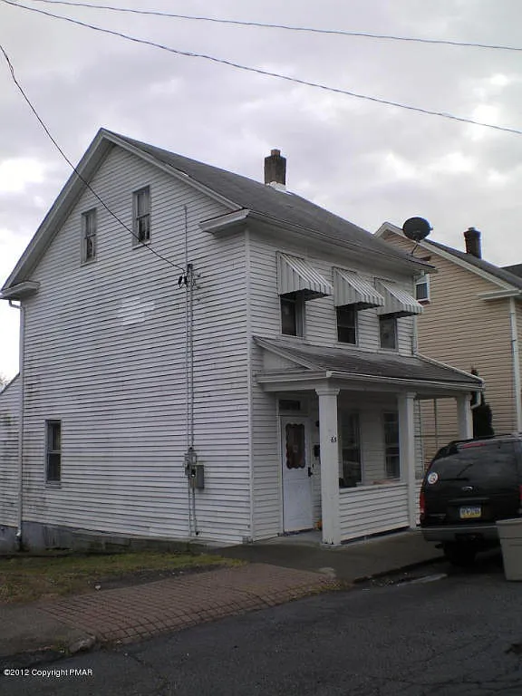 65 N 6th St photo 1