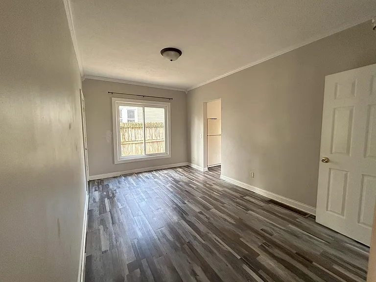 291 Laurel Dr — Photo 17