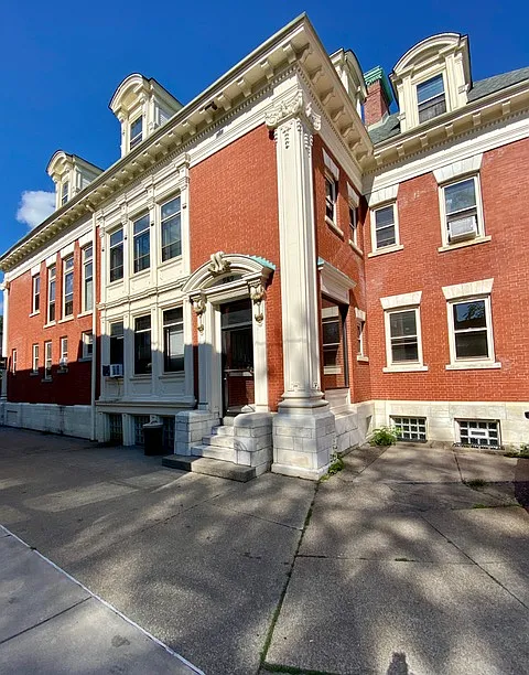 282 Summer St #2