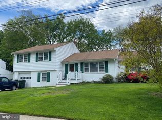 109 Country Club Dr, Newark, DE 19711