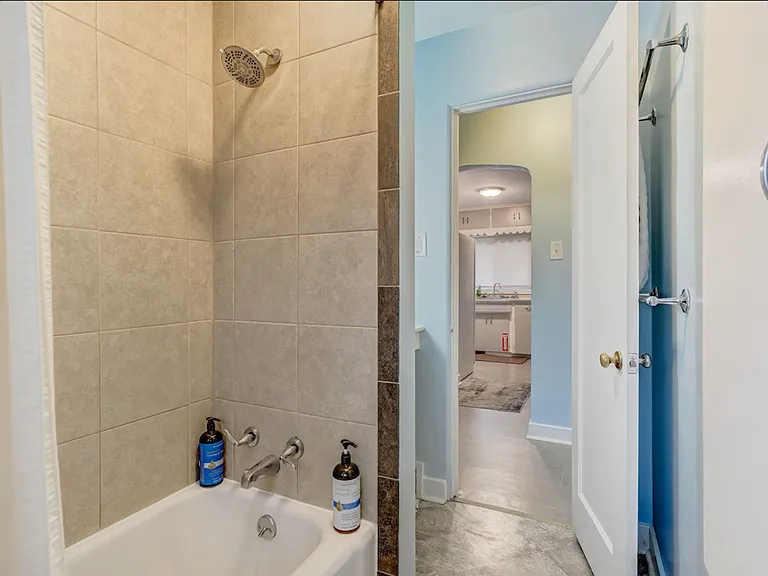 2533 E Buena Ventura St #1 — Photo 18