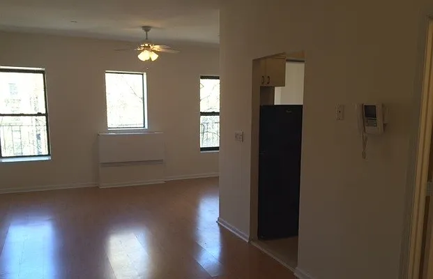 Rented by City Stop Realty | media 18