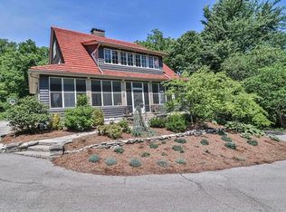 135 Jefferson Rd, Saint Louis, MO 63119