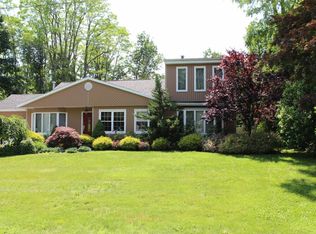 2717 Wendell Ln, Yorktown Heights, NY 10598