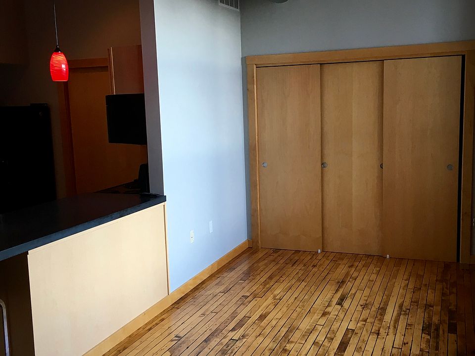 1st image of 401 SW Water St Unit 410