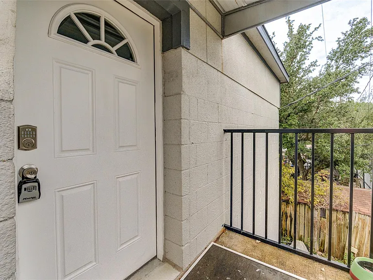 4323 Continental Dr — Photo 20