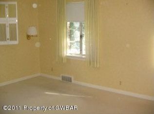 85 N Dawes Ave, Kingston, PA 18704