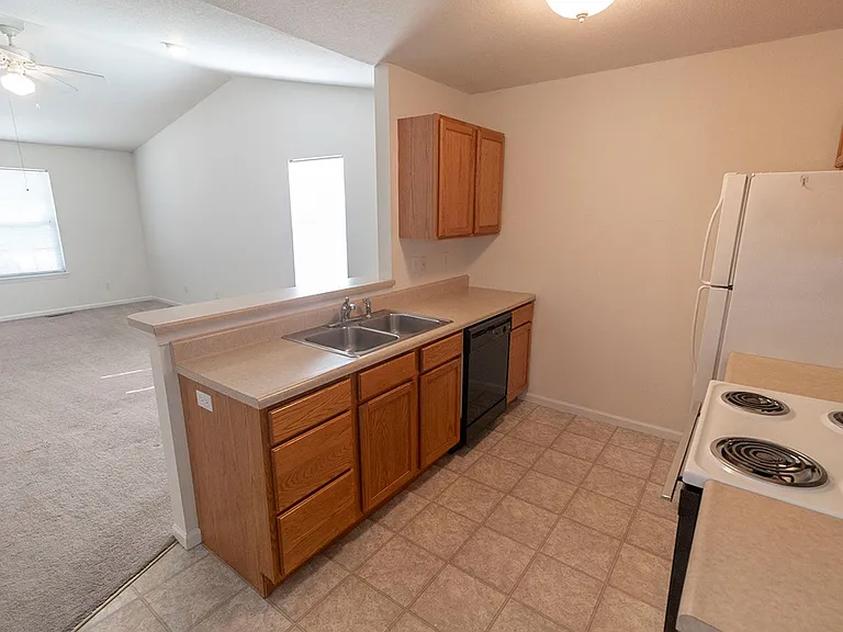 3402 Saint Charles Rd — Photo 8