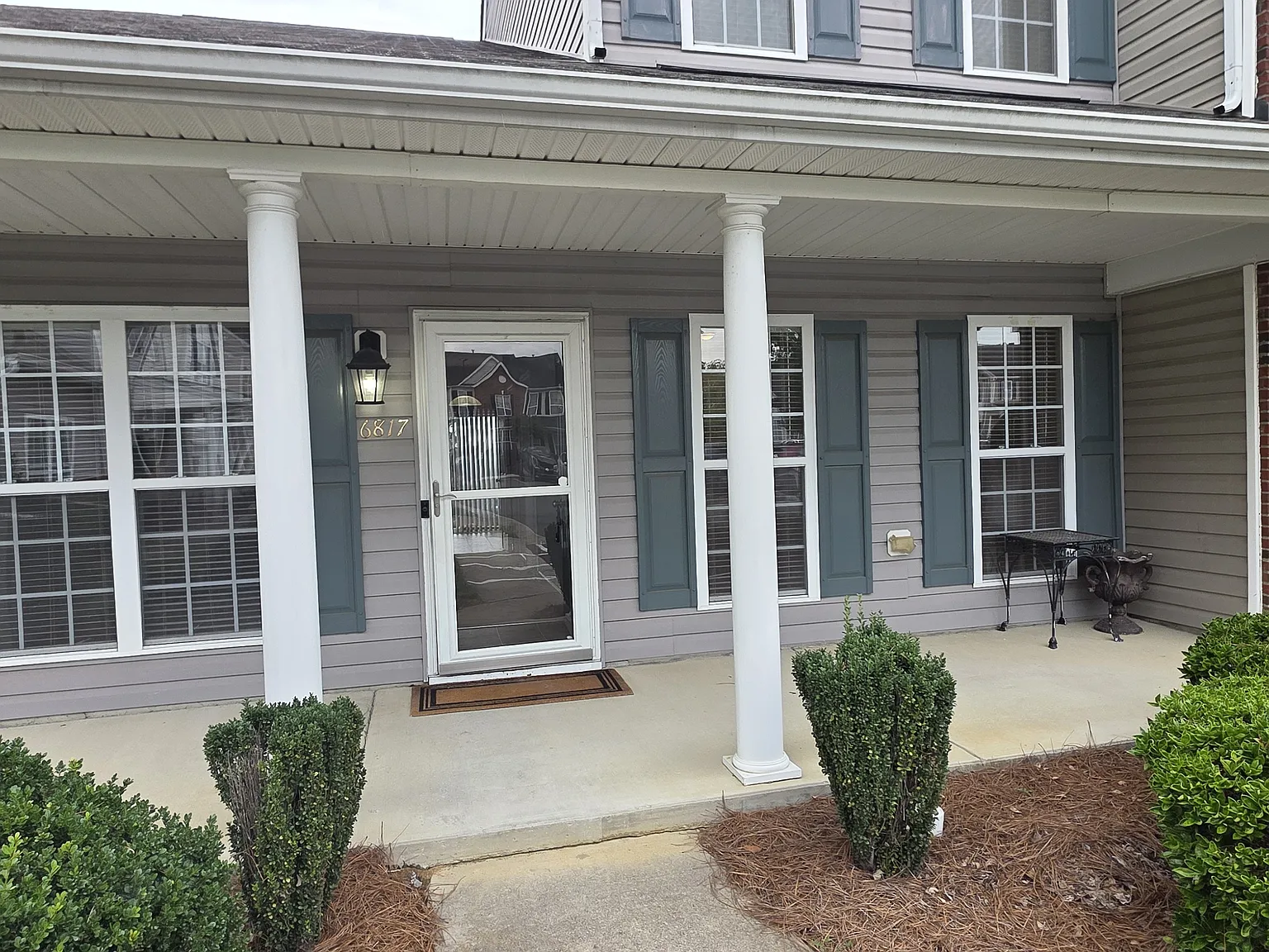 3 bed, 2.5 bath, 1336 sqft, $1,795 — Photo 2