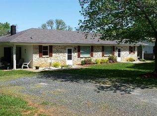 587 Dixie Airport Rd, Madison Heights, VA 24572