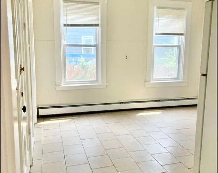 175 Amherst Street — Photo 8