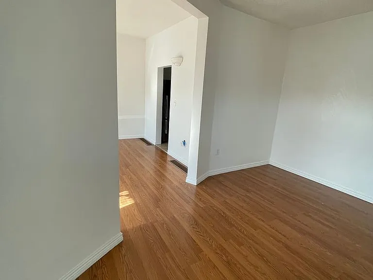 706 Railroad Ave #1 — Photo 2