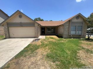 7302 Park West Dr, San Antonio, TX 78250