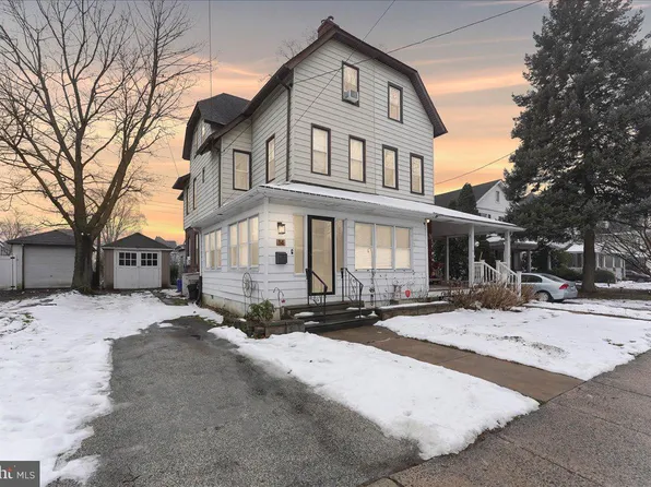 14 W Ridley Ave, Ridley Park, PA 19078