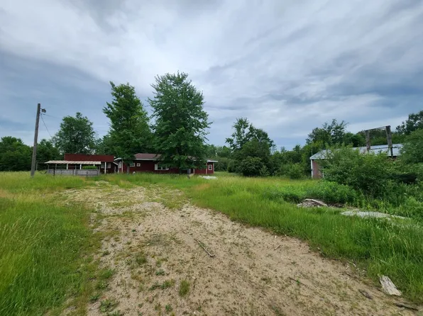 1900 Strawberry Ave, Lake, MI 48632