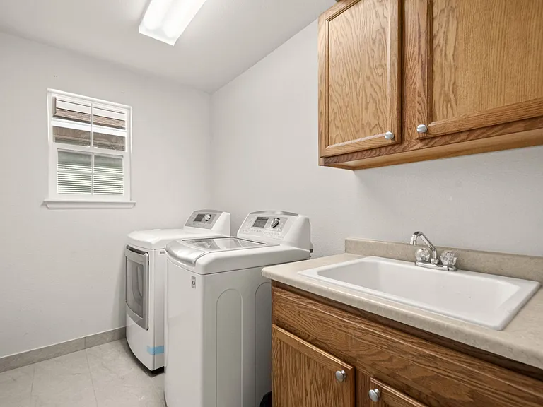 20981 E Hampden Pl — Photo 18