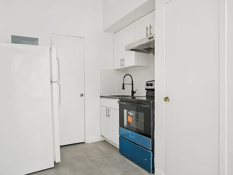 19 Division St #3C — Photo 6