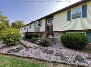 31 Early Ln, Ripley, WV 25271