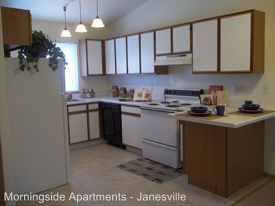 2nd image of 3202 Midvale Dr APT 02