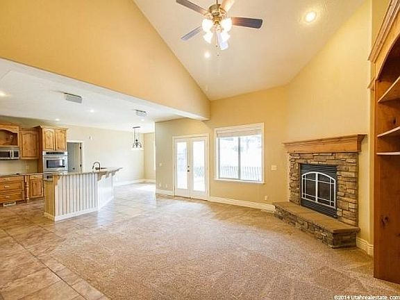 4th image of 14442 S Steamboat Cir