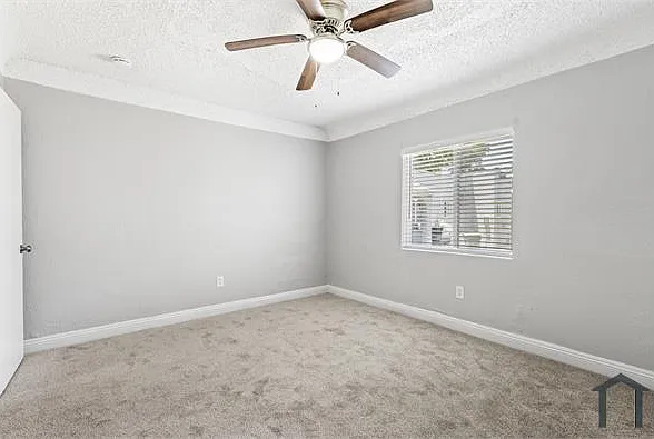 310 W Magnolia St #4 — Photo 12