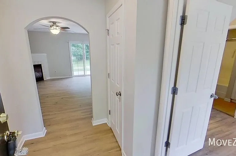 1517 Everett Springs Dr — Photo 23