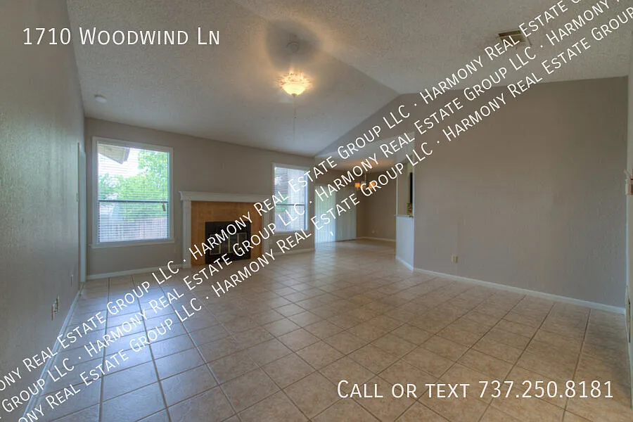 Cute updated house close to Domain — Photo 4