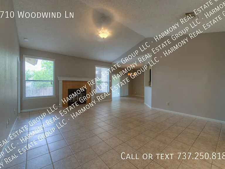 1710 Woodwind Ln — Photo 4