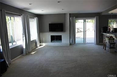 Large family room, open to kitchen