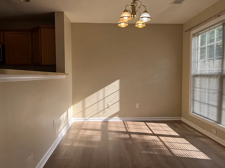 3885 Winthrop Dr — Photo 16