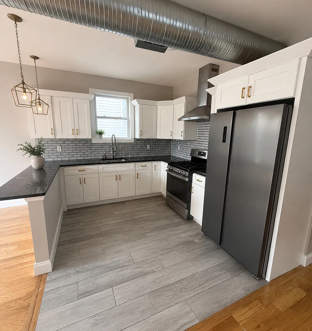 3 bed, $3,200 — Photo 1