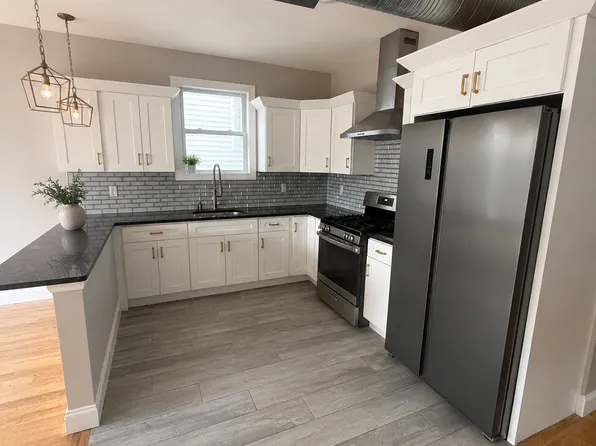 372 E 27th St #201, Paterson, NJ 07514