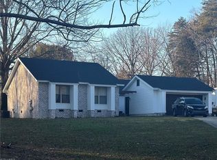 1007 Applegate Ct, Kernersville, NC 27284