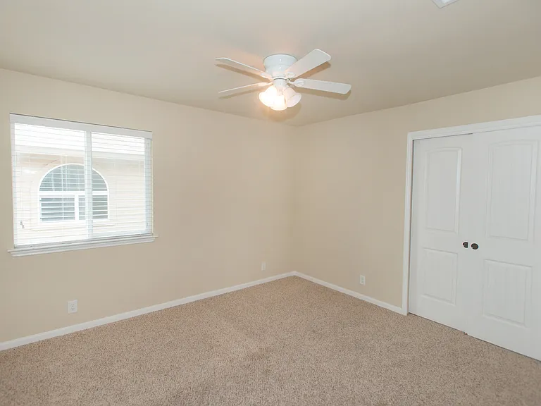 1902 Laminar Creek Rd — Photo 24