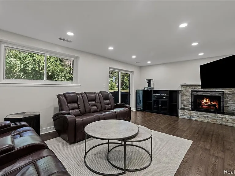 6511 Timber Ridge Dr — Photo 15