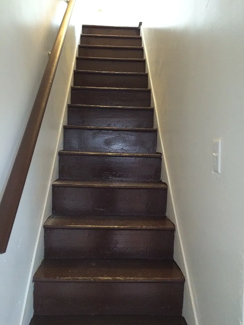 Hardwood floors throughout! Near Bantz Park! — Photo 4