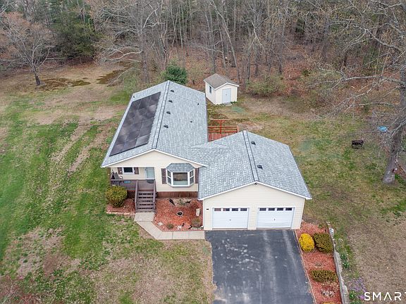 5th image of 109 Colonial Road
