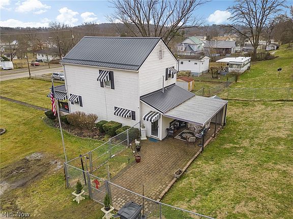 5th image of 1312 Broadway Ave