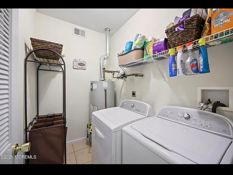 100 Pine St #9 — Photo 35