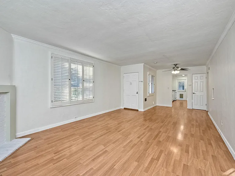 1505 Willow St — Photo 9