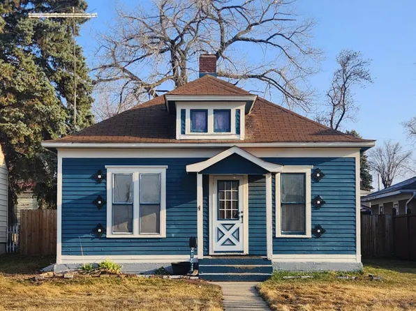 218 8th St NW, Valley City, ND 58072