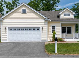 17 Dunstable Cir, Merrimack, NH 03054