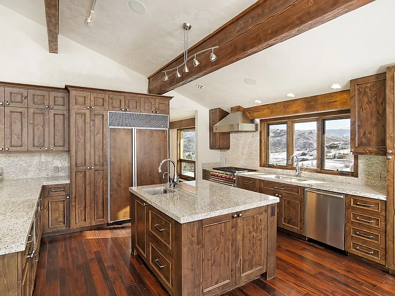 10 Martingale Ln — Photo 4