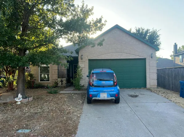 1317 Indian Trail Rd, Roanoke, TX 76262